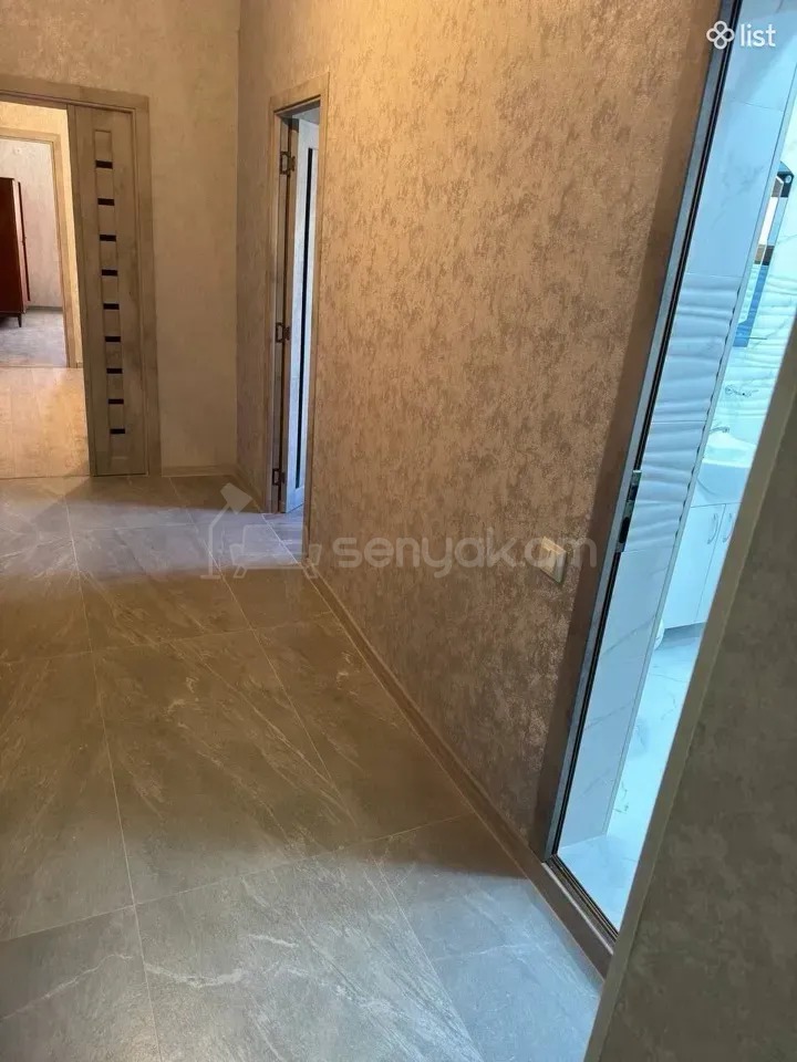 3 Սենյականոց Բնակարան Քարե Շենքում, 78քմ, 1/1 հարկ, Նորմալ Վիճակում, Կահավորված