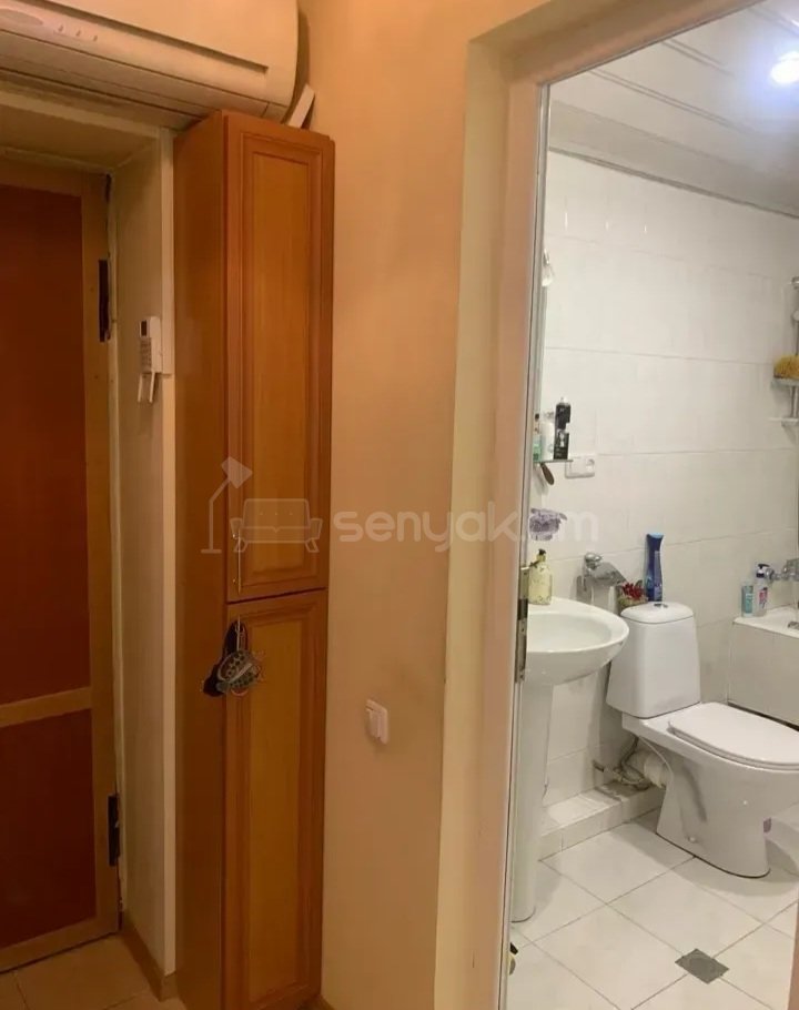 2 Սենյականոց Բնակարան Քարե Շենքում, 60քմ, 2/5 հարկ, Կապիտալ Վերանորոգված, Կահավորված