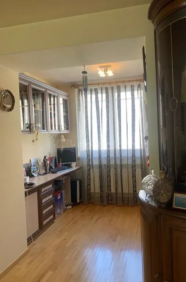 2 Սենյականոց Բնակարան Քարե Շենքում, 60քմ, 2/5 հարկ, Կապիտալ Վերանորոգված, Կահավորված