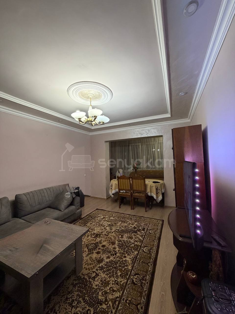 3 Սենյականոց Բնակարան Քարե Շենքում, 75քմ, 4/5 հարկ, Նորմալ Վիճակում