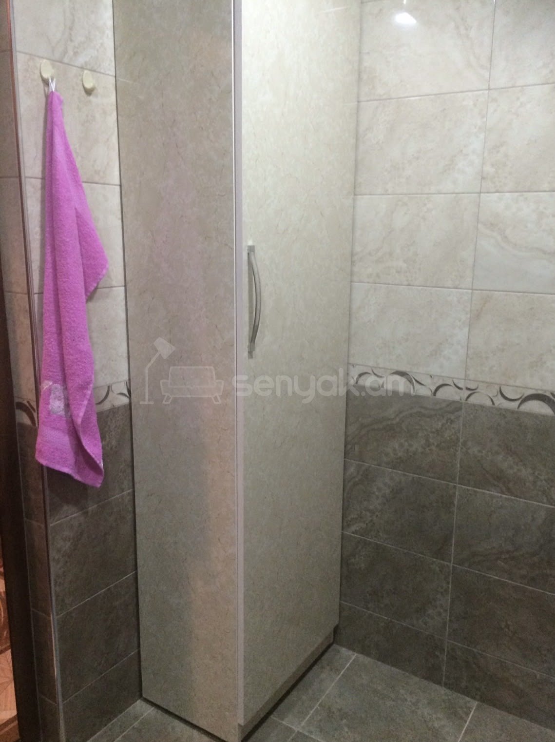 3 Սենյականոց Բնակարան Քարե Շենքում, 51քմ, 2/5 հարկ, Կապիտալ Վերանորոգված, Կահավորված