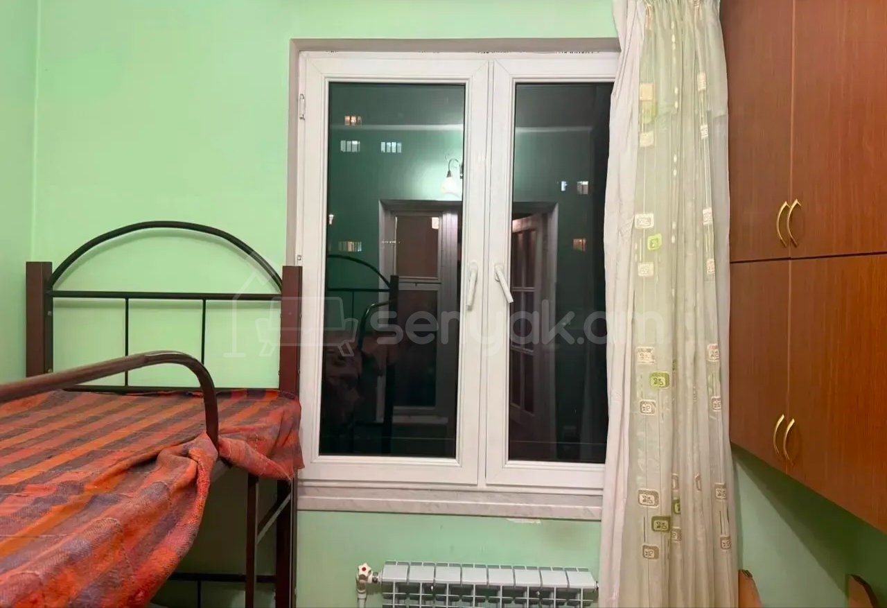 2 Սենյականոց Բնակարան, 50քմ, 3/9 հարկ, Նորմալ Վիճակում, Կահավորված