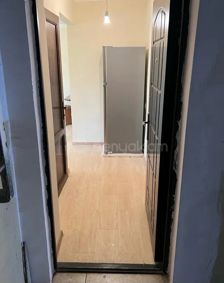 1 Սենյականոց Բնակարան Քարե Շենքում, 31քմ, 5/5 հարկ, Կապիտալ Վերանորոգված, Կահավորված