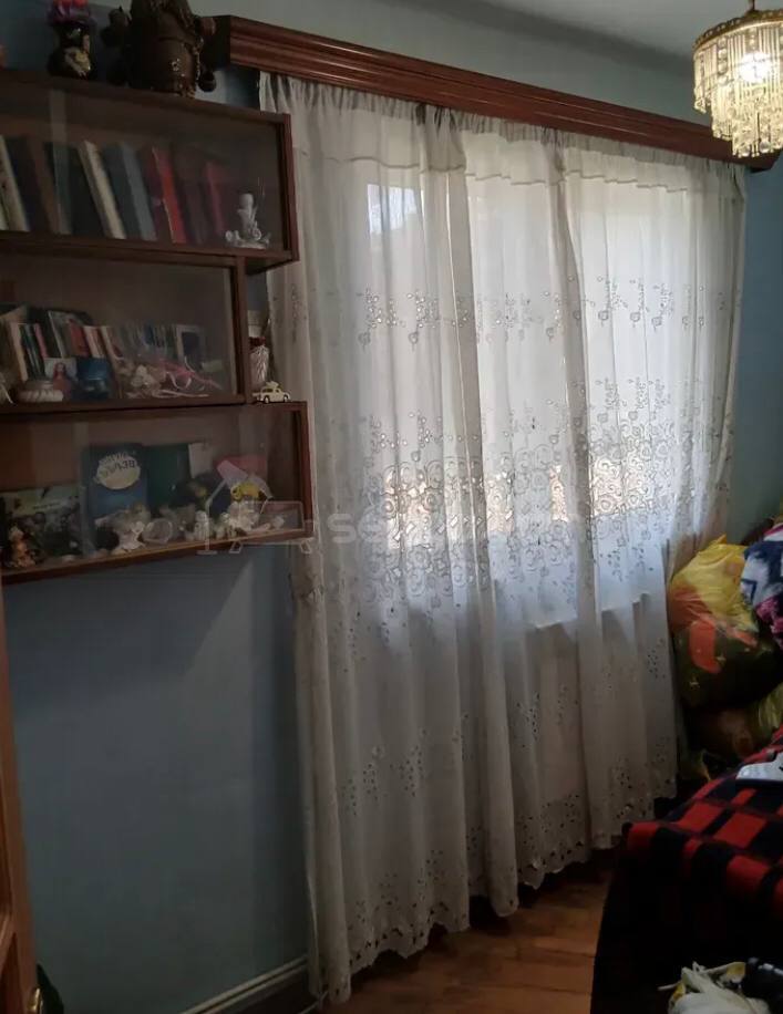 2 Սենյականոց Բնակարան Քարե Շենքում, 72քմ, 3/5 հարկ, Կոսմետիկ Վերանորոգված