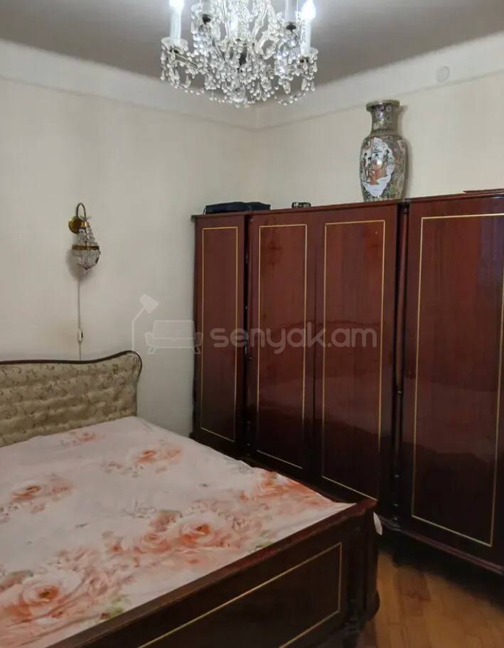 2 Սենյականոց Բնակարան Քարե Շենքում, 72քմ, 3/5 հարկ, Կոսմետիկ Վերանորոգված