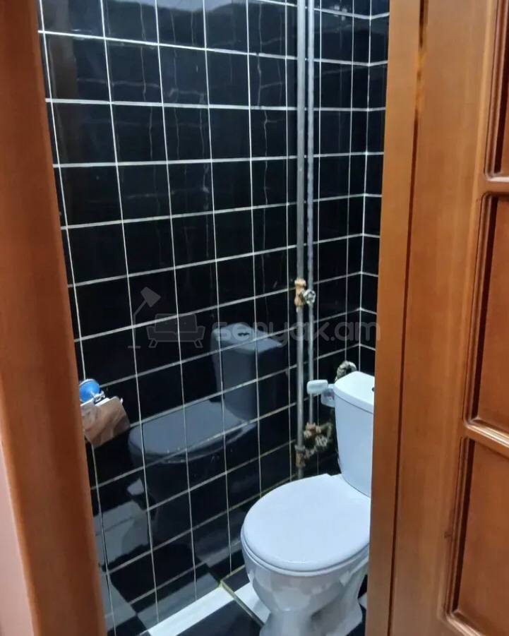 2 Սենյականոց Բնակարան Քարե Շենքում, 72քմ, 3/5 հարկ, Կոսմետիկ Վերանորոգված