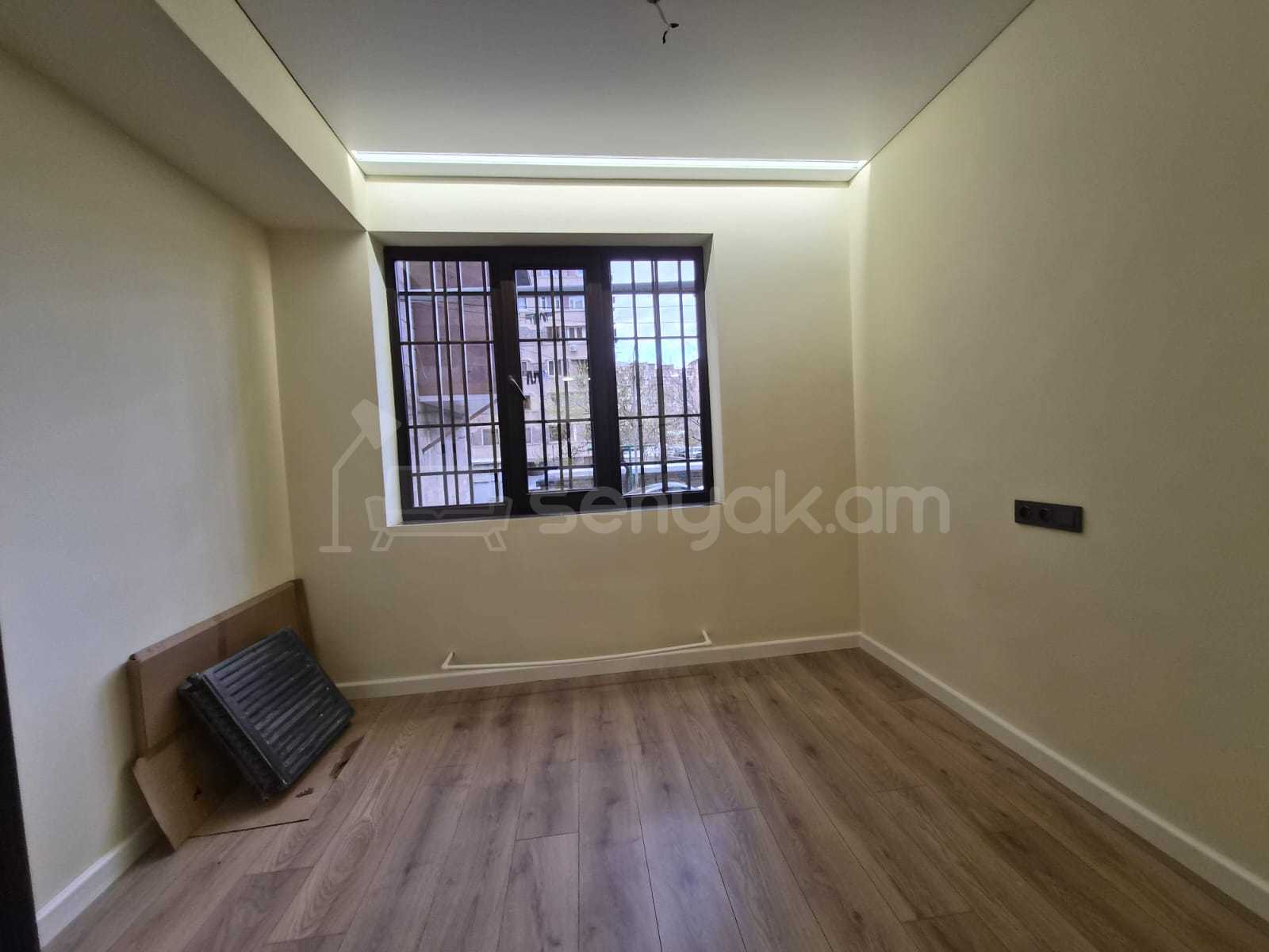 2 Սենյականոց Բնակարան, 40քմ, 1/9 հարկ, Կապիտալ Վերանորոգված