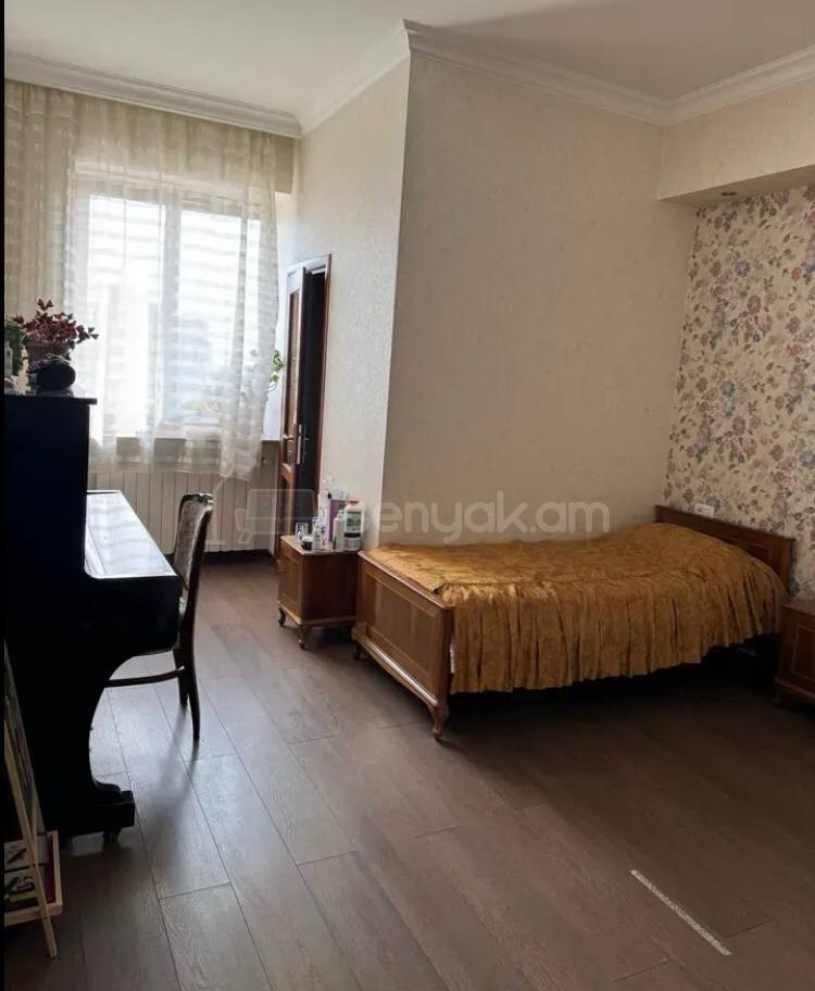 5 Սենյականոց Բնակարան Նորակառույցում, 160քմ, 9/15 հարկ, Կապիտալ Վերանորոգված
