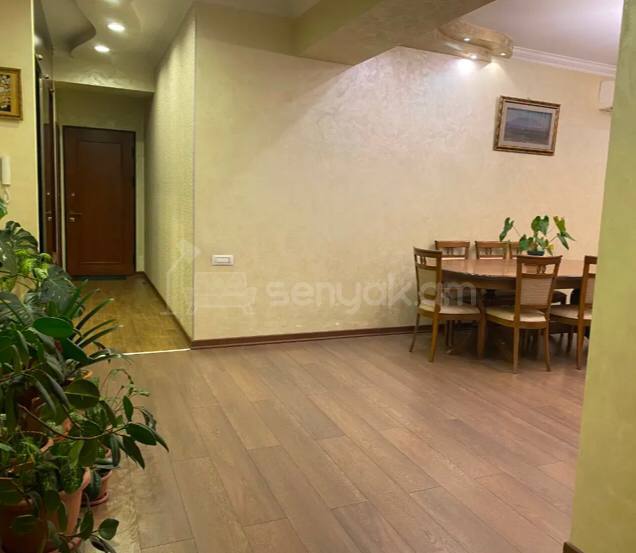 5 Սենյականոց Բնակարան Նորակառույցում, 160քմ, 9/15 հարկ, Կապիտալ Վերանորոգված
