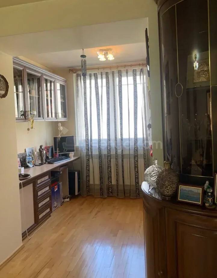 2 Սենյականոց Բնակարան Քարե Շենքում, 60քմ, 2/5 հարկ, Կոսմետիկ Վերանորոգված, Կահավորված