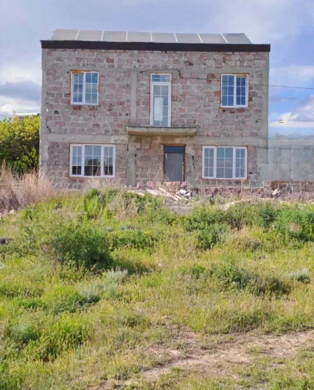 4 Սենյականոց Սեփական Տուն, 250քմ, Կոսմետիկ Վերանորոգված