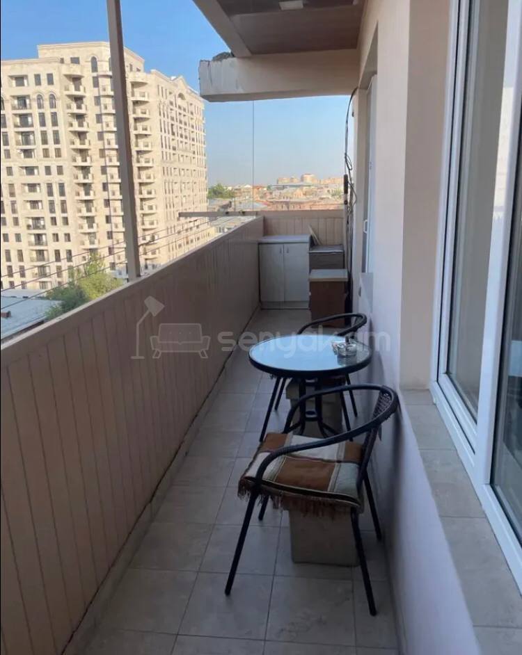 3 Սենյականոց Բնակարան, 92քմ, 5/9 հարկ, Կապիտալ Վերանորոգված