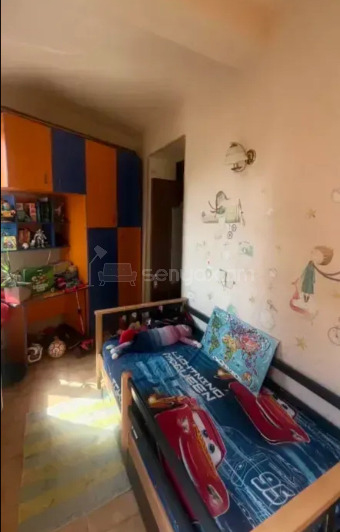 3 Սենյականոց Բնակարան Քարե Շենքում, 61քմ, 4/5 հարկ, Նորմալ Վիճակում, Կահավորված, Արևկող