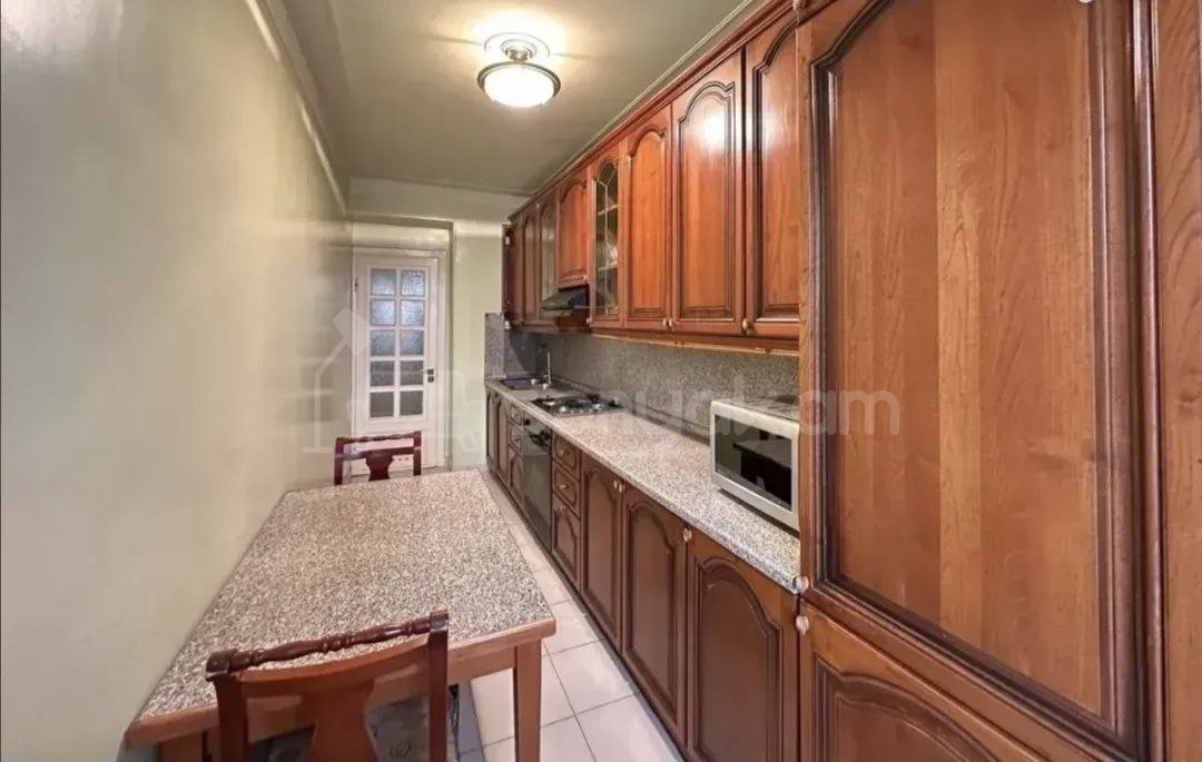 3 Սենյականոց Բնակարան, 92քմ, 6/9 հարկ, Կապիտալ Վերանորոգված, Կահավորված, Արևկող