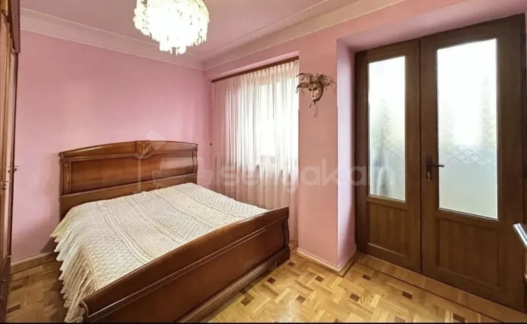 3 Սենյականոց Բնակարան, 92քմ, 6/9 հարկ, Կապիտալ Վերանորոգված, Կահավորված, Արևկող