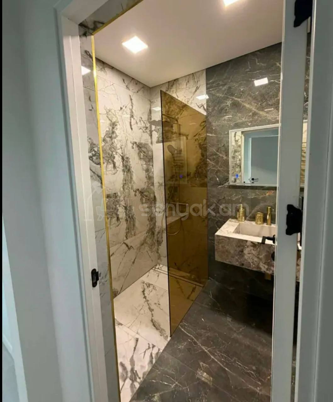 3 Սենյականոց Բնակարան Նորակառույցում, 77քմ, 2/14 հարկ, Դիզայներական Վերանորոգված, Կահավորված, Արևկող