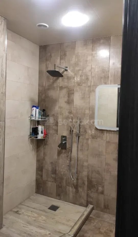 3 Սենյականոց Բնակարան Քարե Շենքում, 93քմ, 2/6 հարկ, Կապիտալ Վերանորոգված