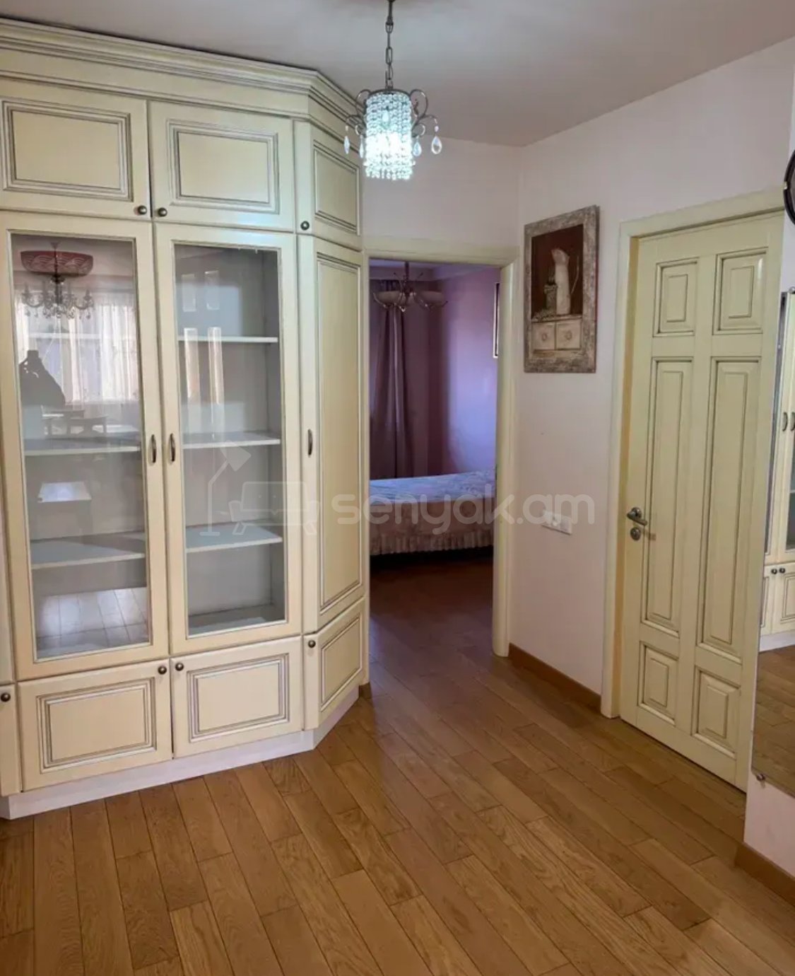 4 Սենյականոց Բնակարան, 100քմ, 4/10 հարկ, Կապիտալ Վերանորոգված, Կահավորված