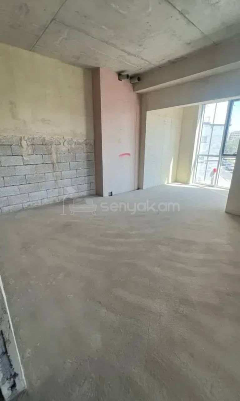 3 Սենյականոց Բնակարան, 100քմ, 3/12 հարկ, Զրոյական Վիճակում