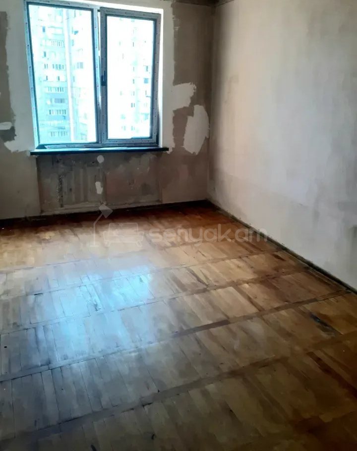 3 Սենյականոց Բնակարան, 78քմ, 8/9 հարկ, Պետական Վիճակում