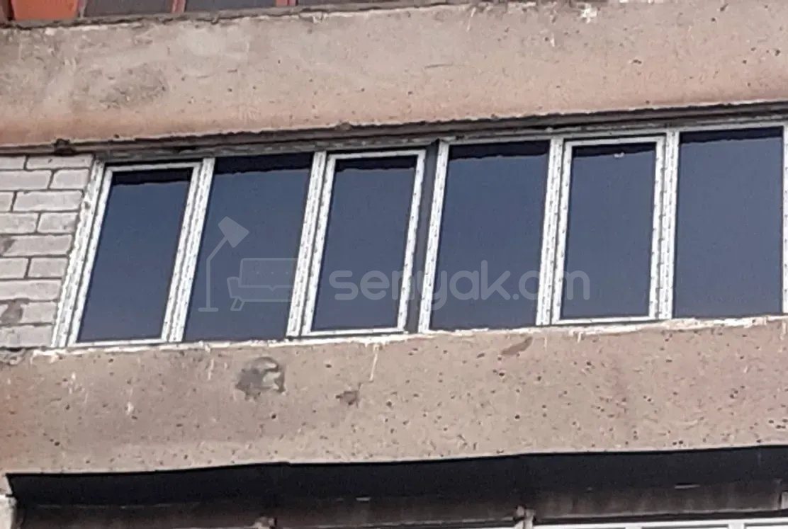 3 Սենյականոց Բնակարան, 78քմ, 8/9 հարկ, Պետական Վիճակում