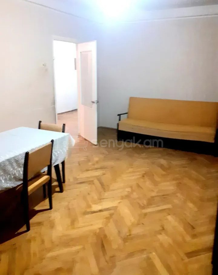 3 Սենյականոց Բնակարան, 78քմ, 8/9 հարկ, Պետական Վիճակում