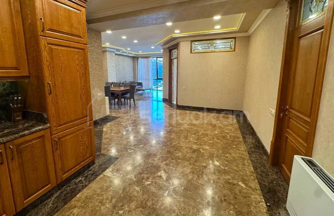 3 Սենյականոց Բնակարան Նորակառույցում, 103քմ, 3/17 հարկ, Կապիտալ Վերանորոգված