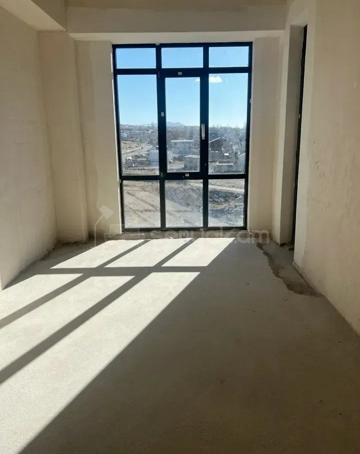 3 Սենյականոց Բնակարան Նորակառույցում, 82քմ, 5/6 հարկ, Զրոյական Վիճակում
