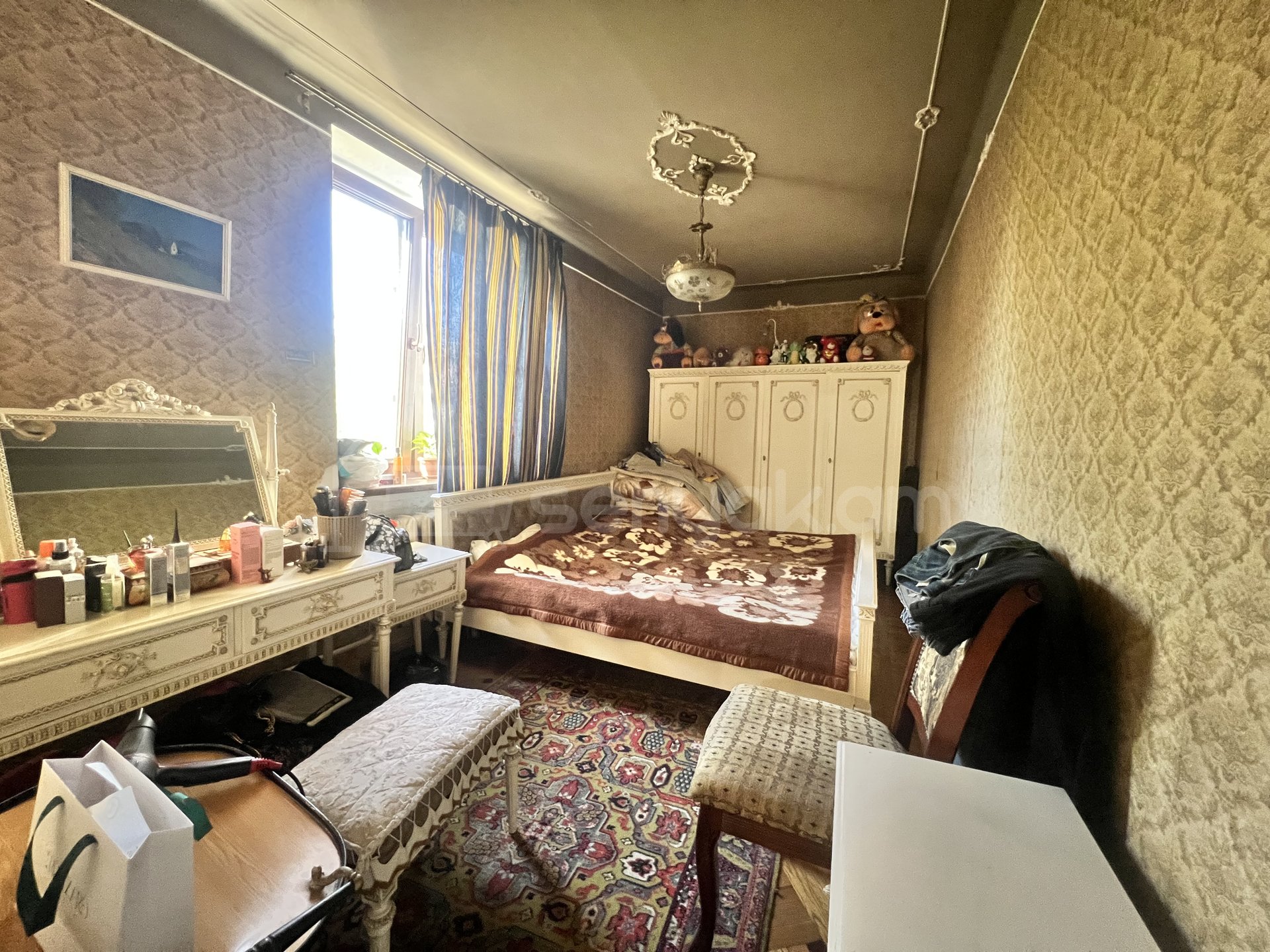 2 Սենյականոց Բնակարան Քարե Շենքում, 55քմ, 3/5 հարկ, Պետական Վիճակում