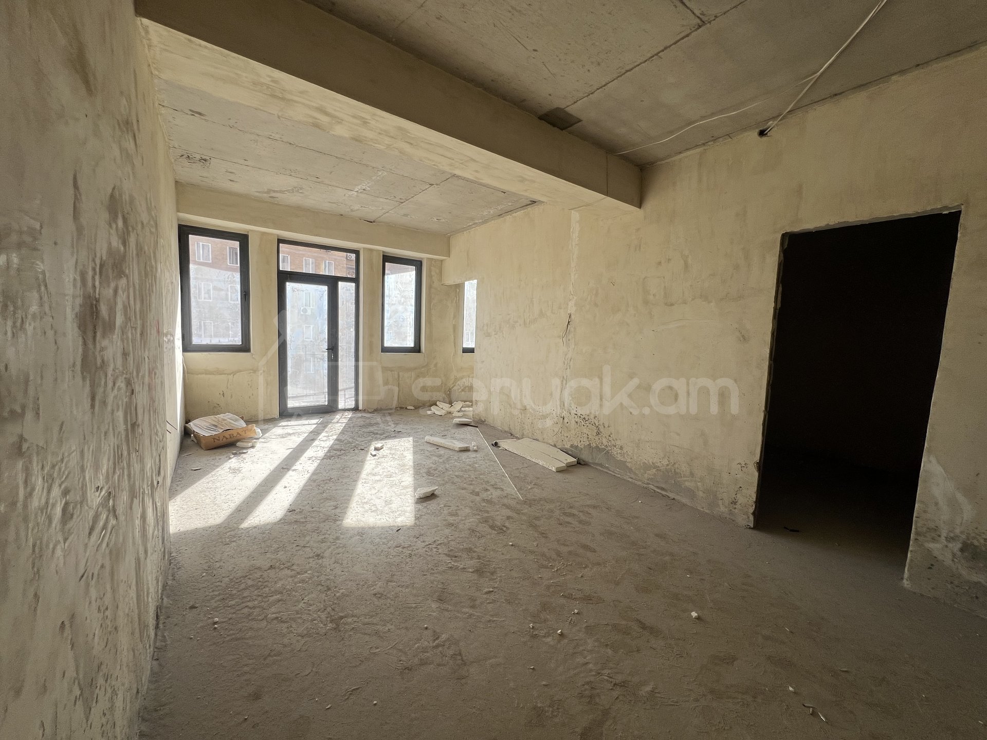 4 Սենյականոց Բնակարան Նորակառույցում, 103քմ, 7/16 հարկ, Զրոյական Վիճակում