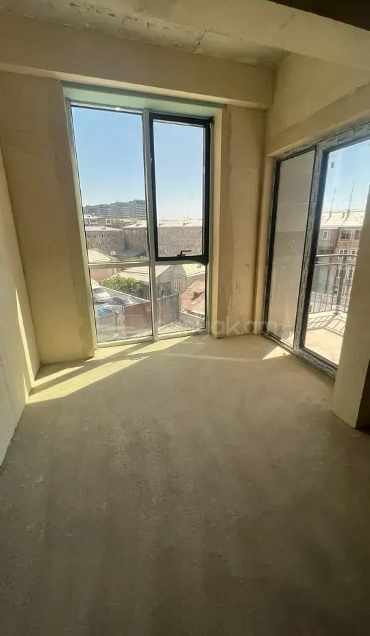 3 Սենյականոց Բնակարան Նորակառույցում, 100քմ, 3/12 հարկ, Զրոյական Վիճակում