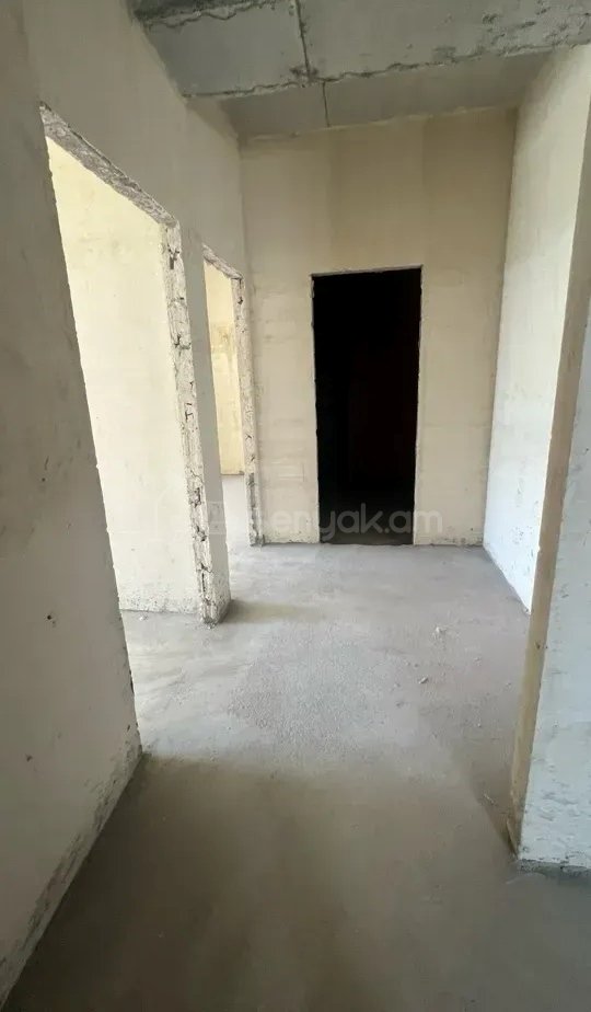 3 Սենյականոց Բնակարան Նորակառույցում, 100քմ, 3/12 հարկ, Զրոյական Վիճակում