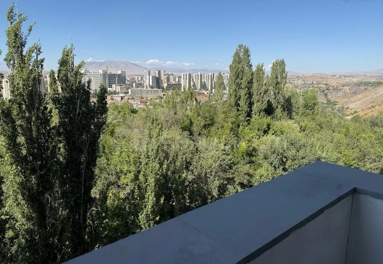3 Սենյականոց Բնակարան Նորակառույցում, 121քմ, 9/15 հարկ, Դիզայներական Վերանորոգված