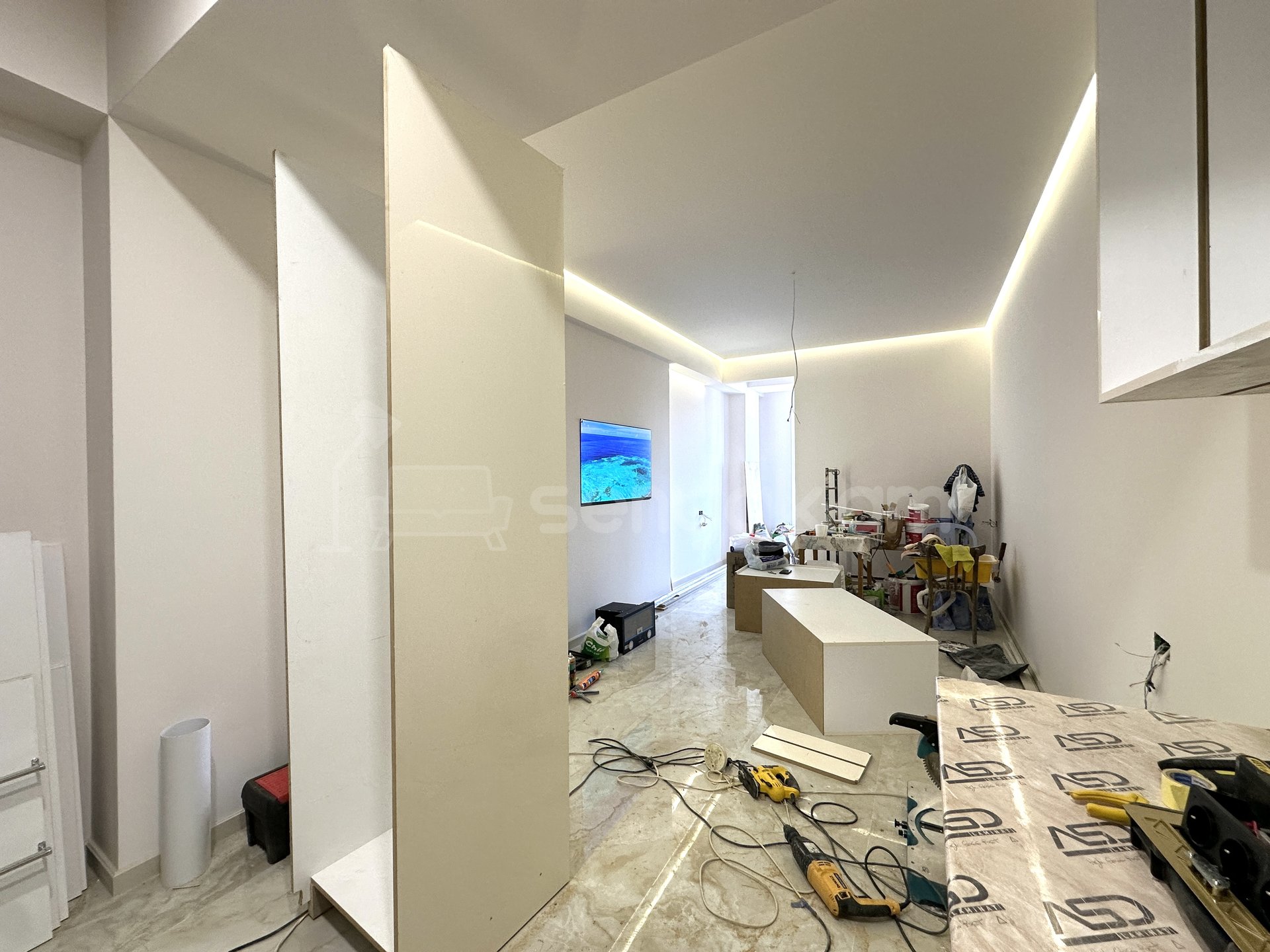 1 Սենյականոց Բնակարան Նորակառույցում, 41քմ, 5/18 հարկ, Կապիտալ Վերանորոգված, Կահավորված