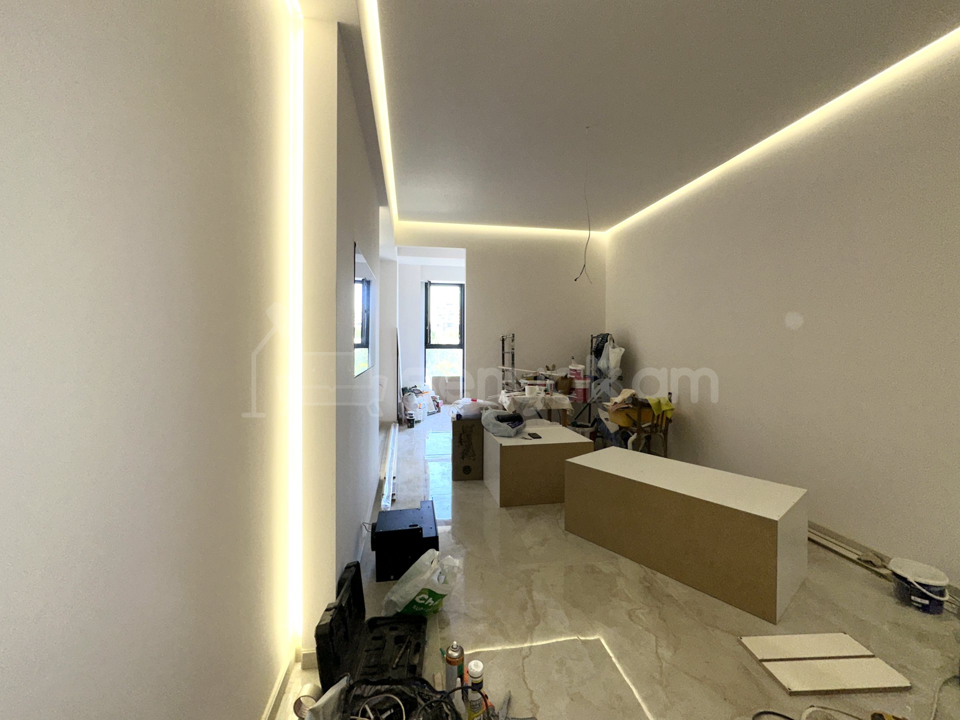 1 Սենյականոց Բնակարան Նորակառույցում, 41քմ, 5/18 հարկ, Կապիտալ Վերանորոգված, Կահավորված