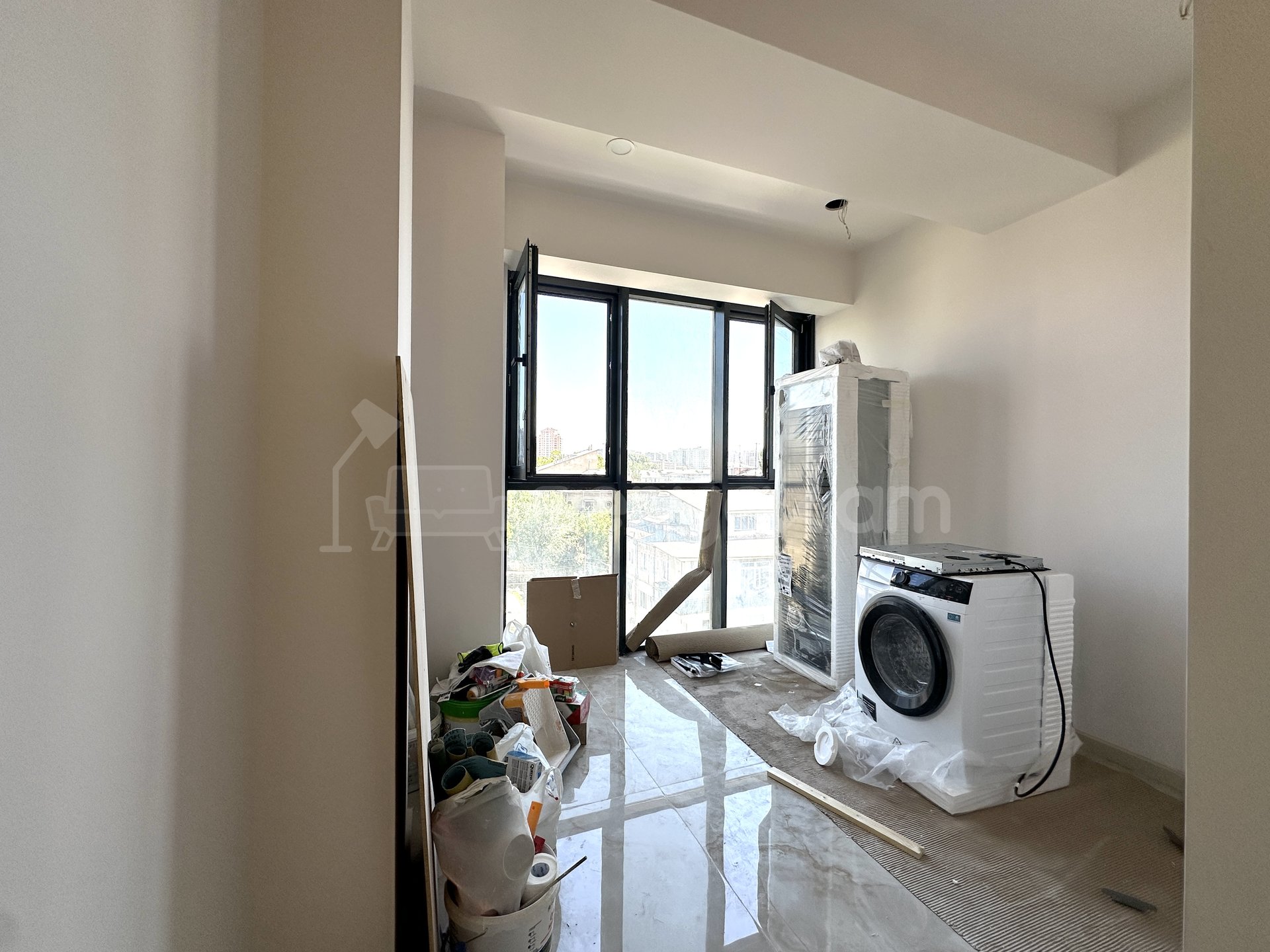 1 Սենյականոց Բնակարան Նորակառույցում, 41քմ, 5/18 հարկ, Կապիտալ Վերանորոգված, Կահավորված