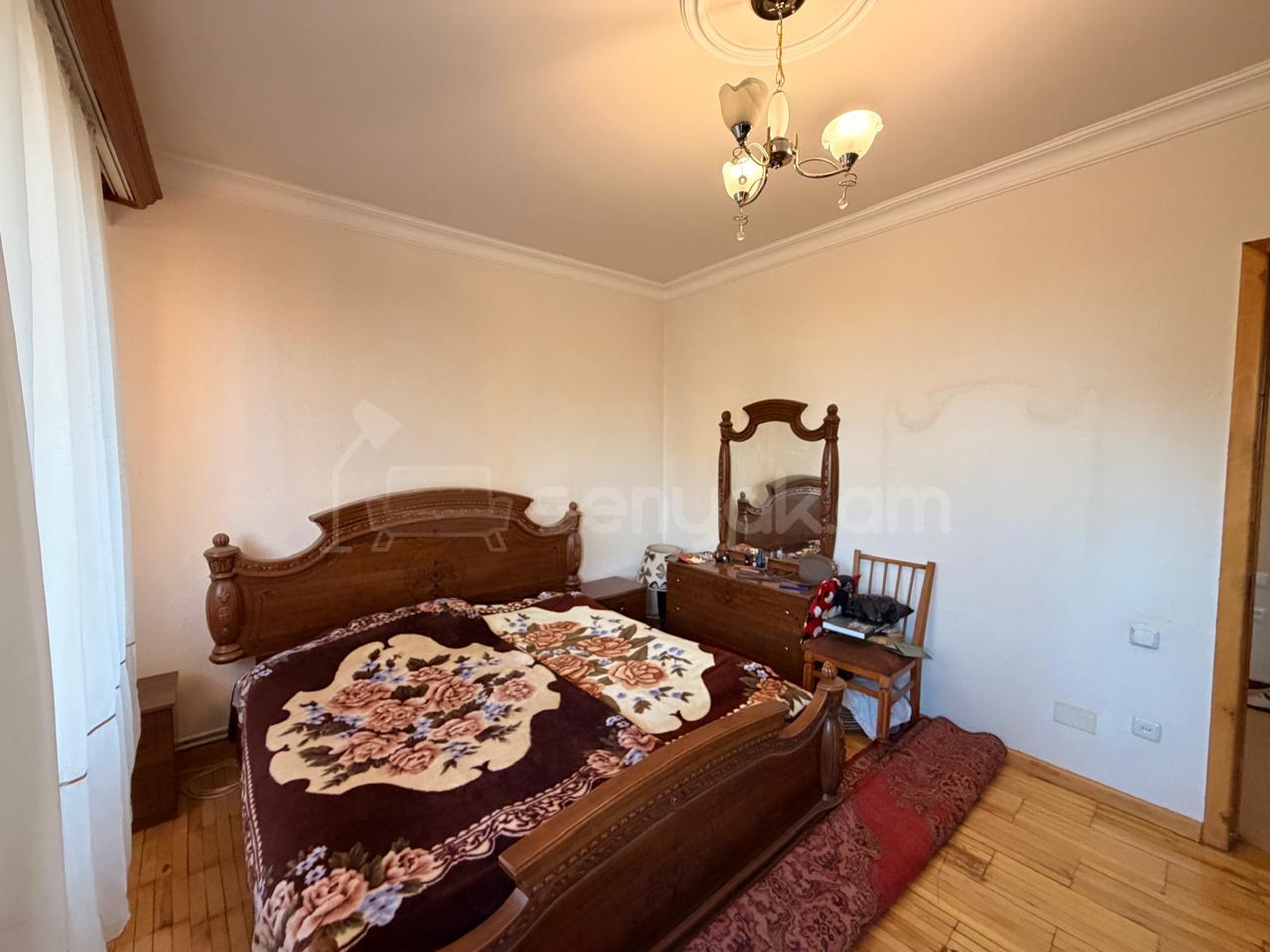 4 Սենյականոց Բնակարան, 100քմ, 7/9 հարկ, Նորմալ Վիճակում
