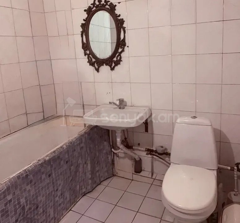4 Սենյականոց Բնակարան, 78քմ, 1/4 հարկ, Կոսմետիկ Վերանորոգված