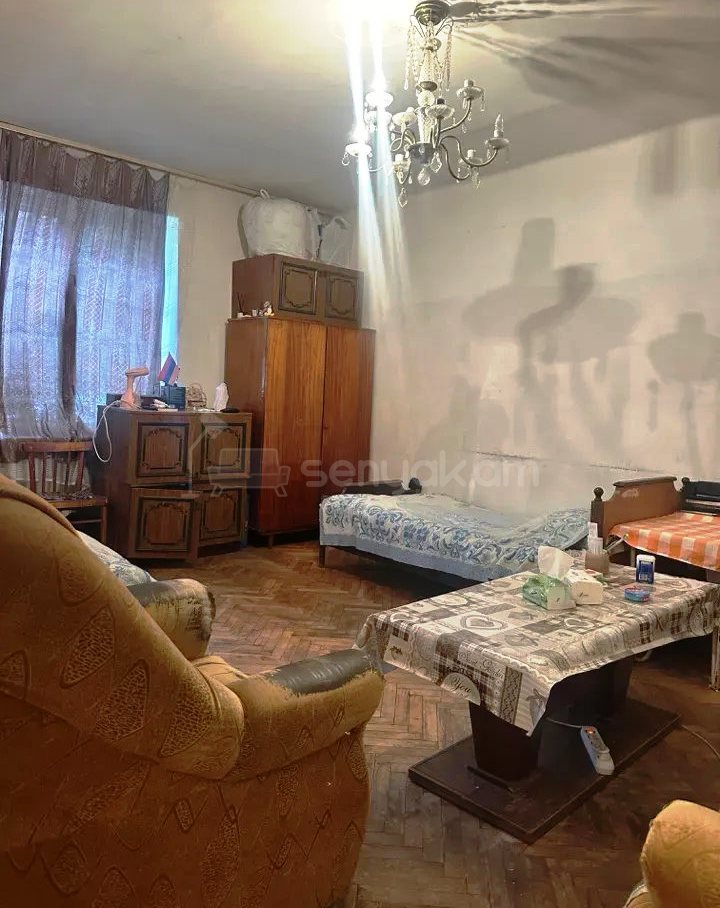 1 Սենյականոց Բնակարան Քարե Շենքում, 30քմ, 1/5 հարկ, Կոսմետիկ Վերանորոգված