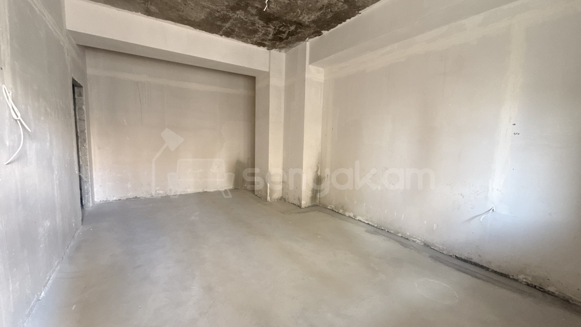 4 Սենյականոց Բնակարան Նորակառույցում, 115քմ, 2/16 հարկ, Զրոյական Վիճակում