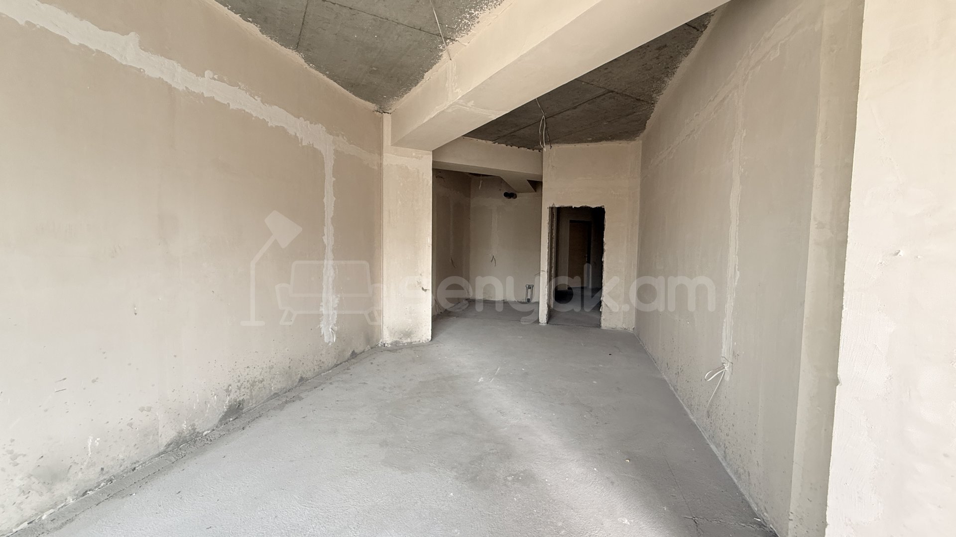 4 Սենյականոց Բնակարան Նորակառույցում, 117քմ, 10/16 հարկ, Զրոյական Վիճակում