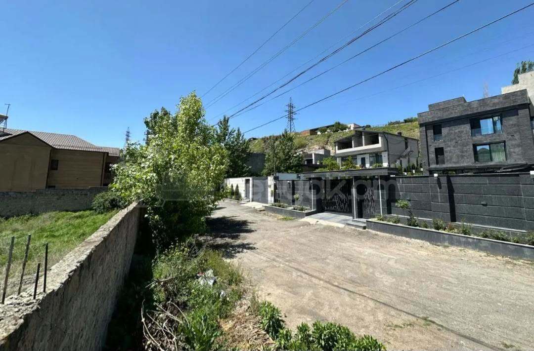 Բնակելի Նշանակության Հողատարածք, 800քմ, Խմելու Ջրով, Էլեկտրականությամբ
