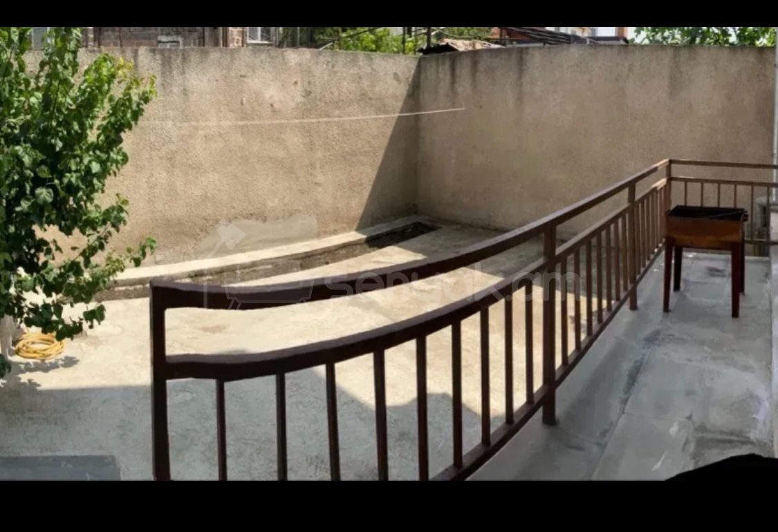 3 Սենյականոց Բնակարան Քարե Շենքում, 75քմ, 1/9 հարկ, Կապիտալ Վերանորոգված, Կահավորված