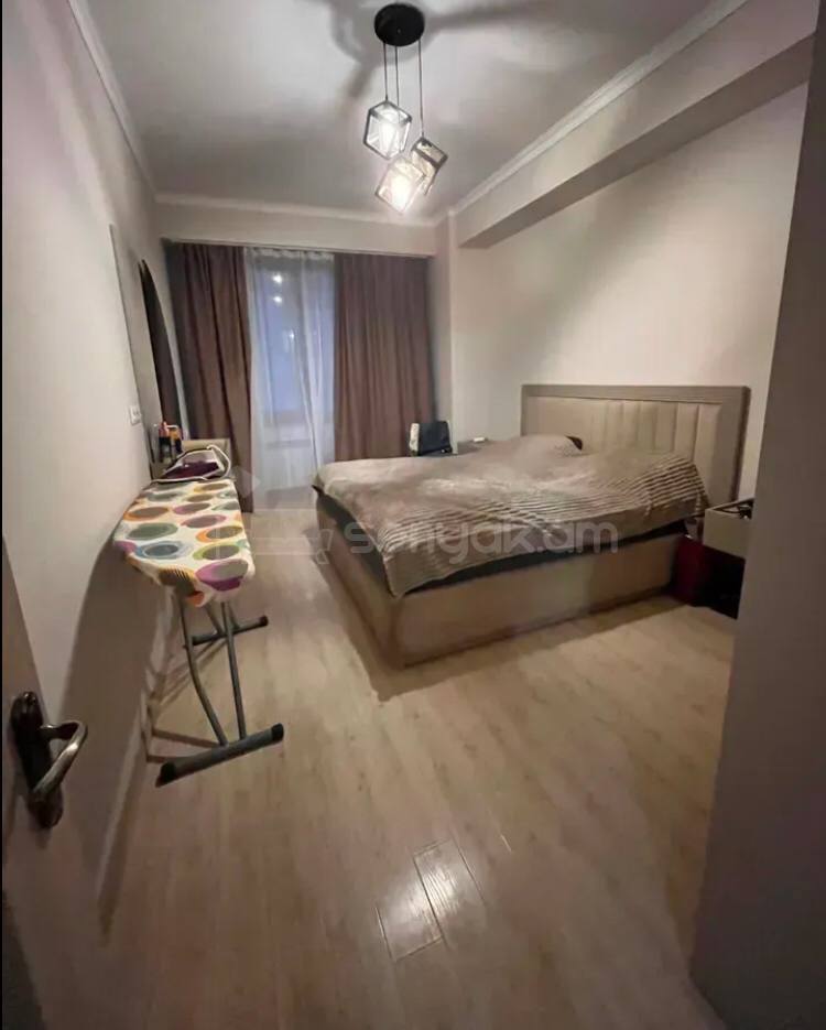 3 Սենյականոց Բնակարան, 84քմ, 2/8 հարկ, Կապիտալ Վերանորոգված
