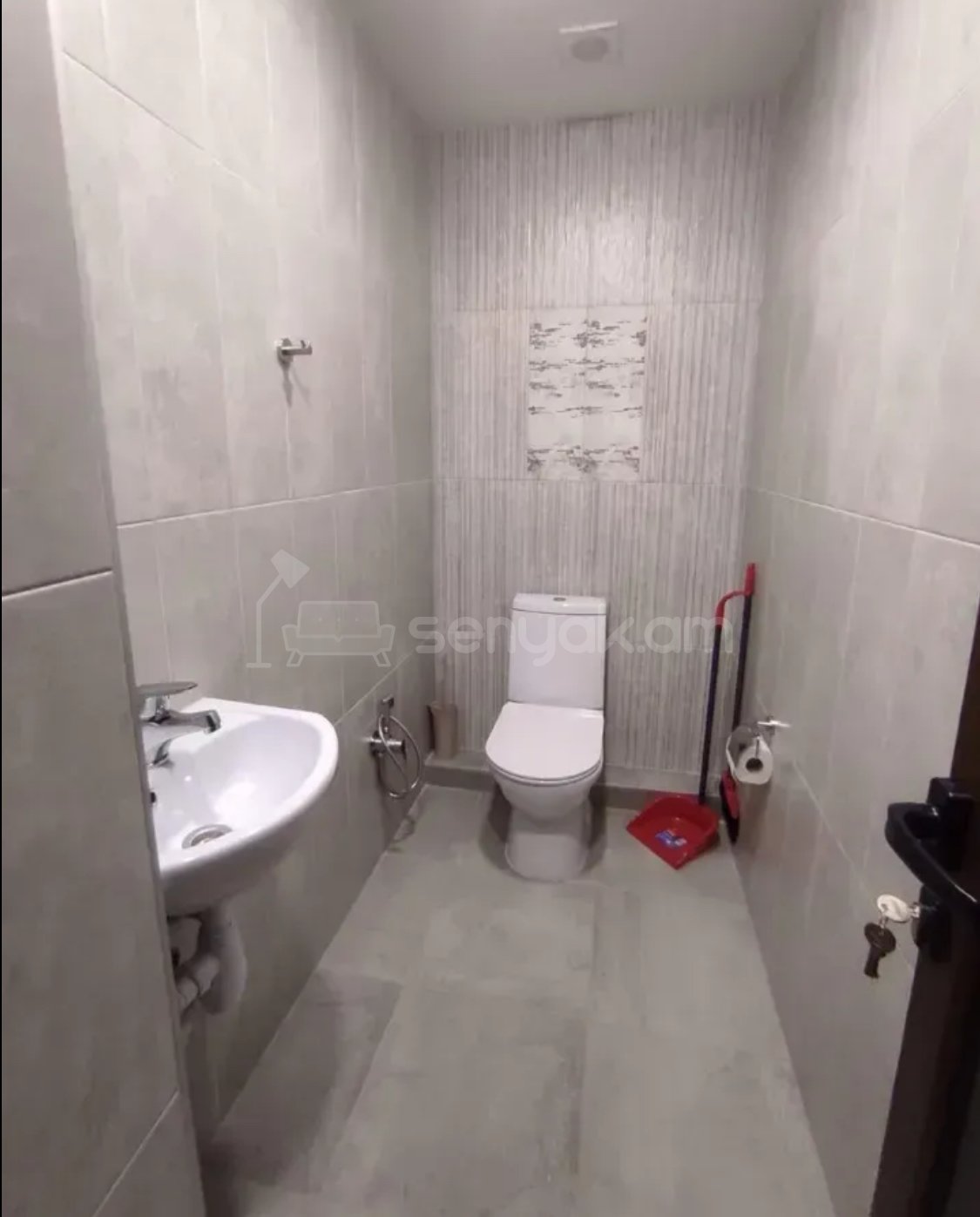 3 Սենյականոց Բնակարան, 79քմ, 4/10 հարկ, Նորմալ Վիճակում