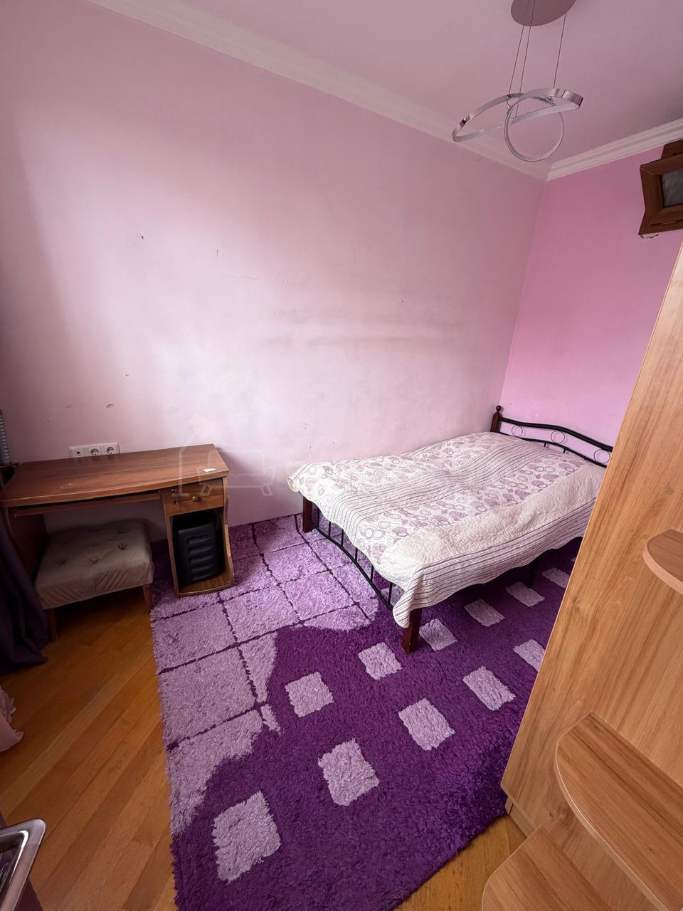 2 Սենյականոց Բնակարան, 50քմ, 2/9 հարկ, Կապիտալ Վերանորոգված, Մասամբ Կահավորված