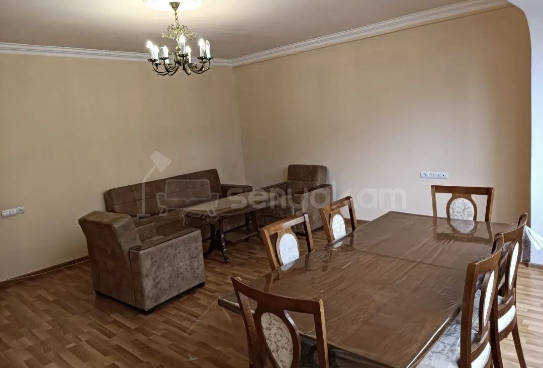 3 Սենյականոց Բնակարան, 78քմ, 3/9 հարկ, Կապիտալ Վերանորոգված, Կահավորված, Արևկող