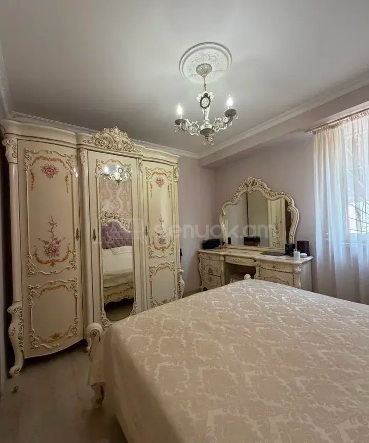 4 Սենյականոց Բնակարան, 84քմ, 1/9 հարկ, Կապիտալ Վերանորոգված