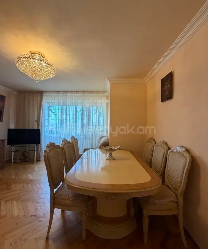 4 Սենյականոց Բնակարան, 84քմ, 1/9 հարկ, Կապիտալ Վերանորոգված