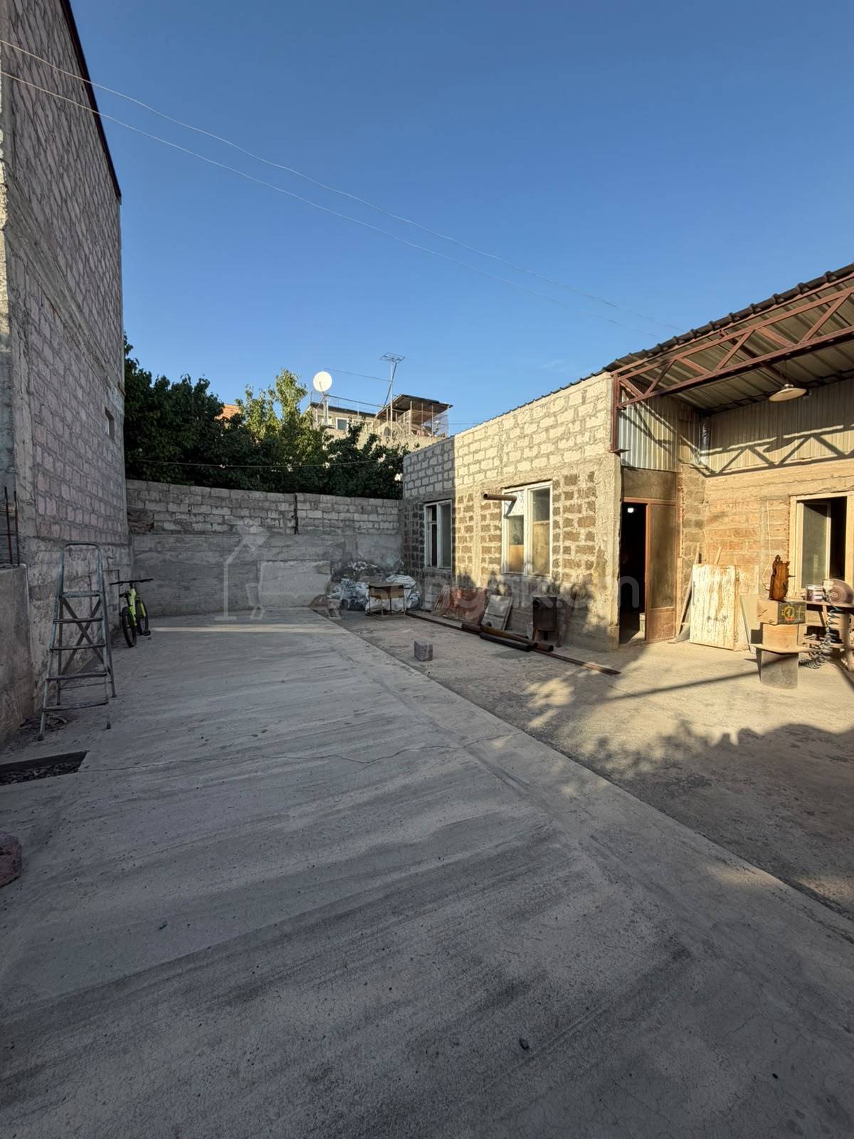 Արտադրամաս, 200քմ